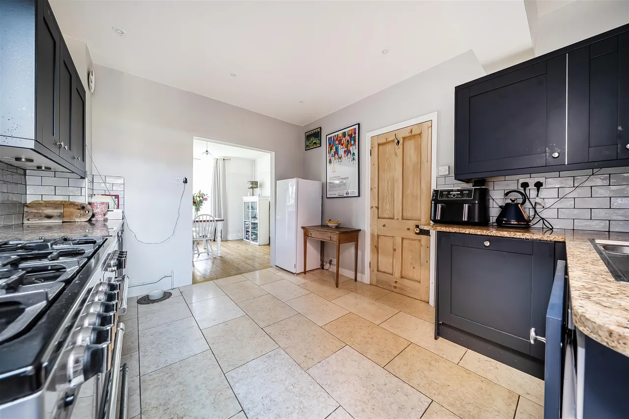Brickley Lane, Devizes, SN10, photo 14