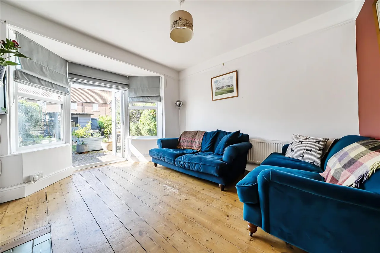 Brickley Lane, Devizes, SN10, photo 10