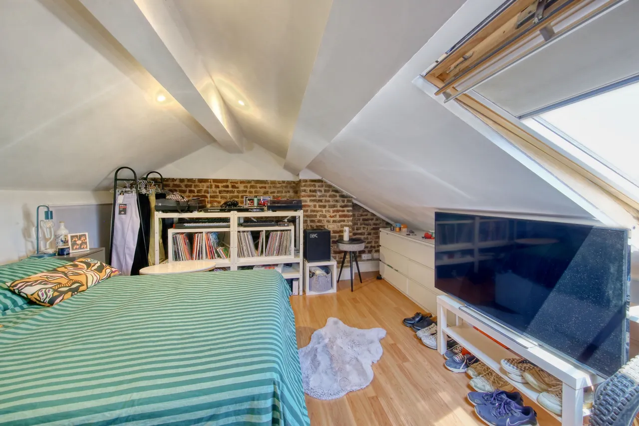 High Street, Hampton Wick, KT1 4DB, photo 6