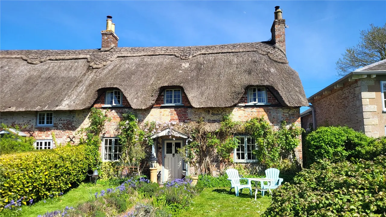 3 bed property for sale — Wimborne St. Giles, Wimborne, Dorset, BH21 5LX