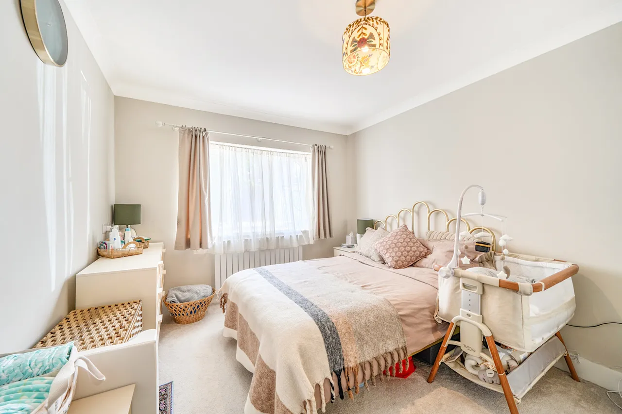 Cherry Gardens, Northolt, UB5, photo 17