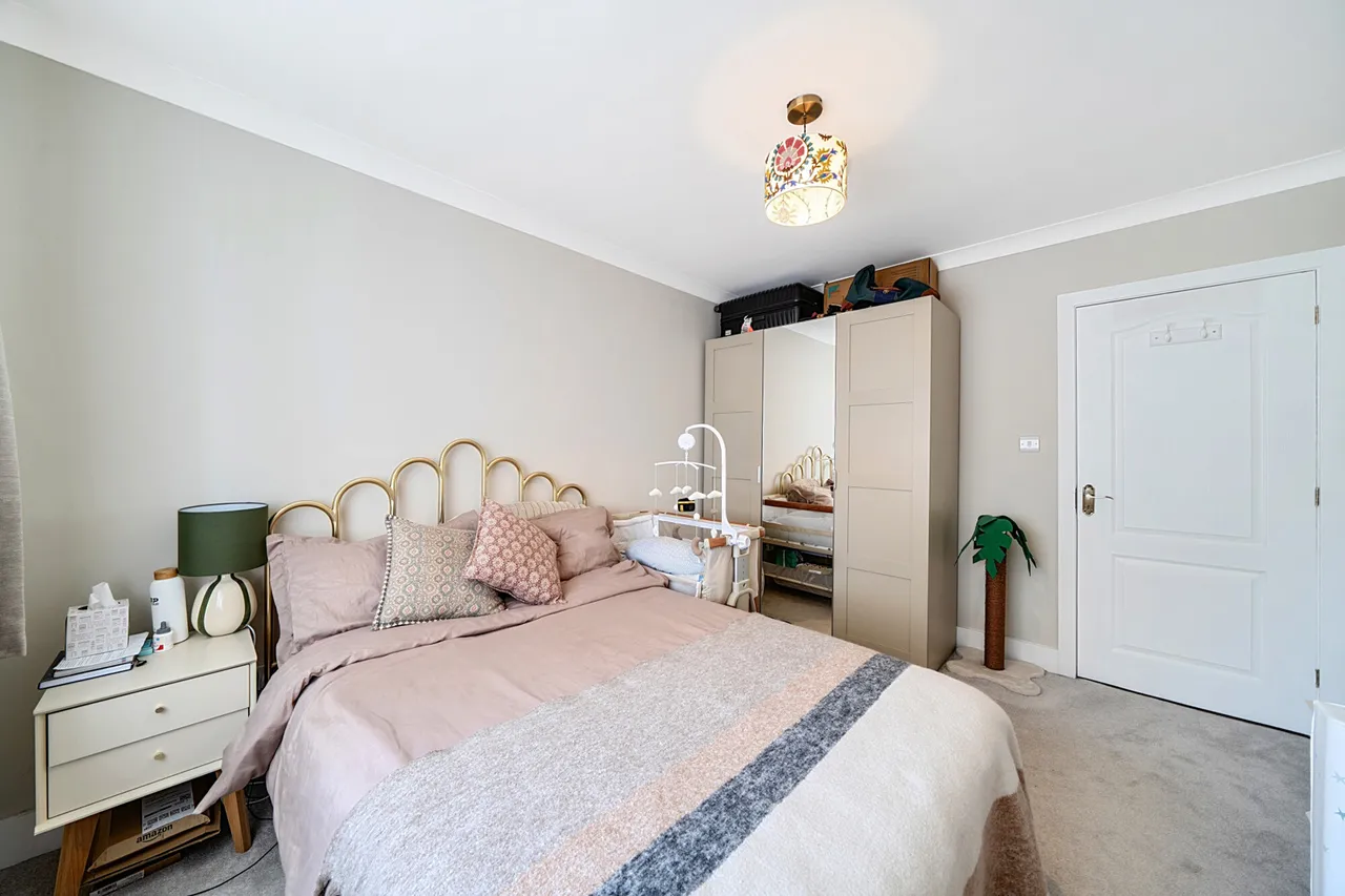 Cherry Gardens, Northolt, UB5, photo 6