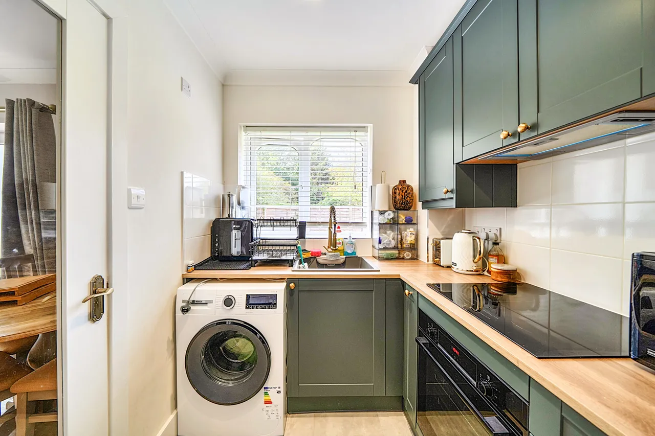 Cherry Gardens, Northolt, UB5, photo 15