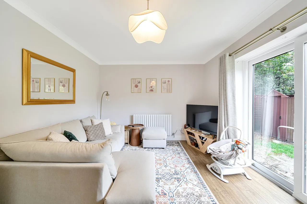 Cherry Gardens, Northolt, UB5, photo 12