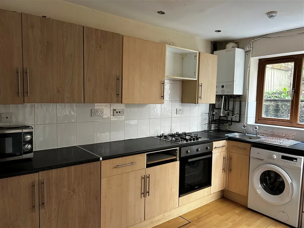 Wood Road, Pontypridd, CF37, photo 11