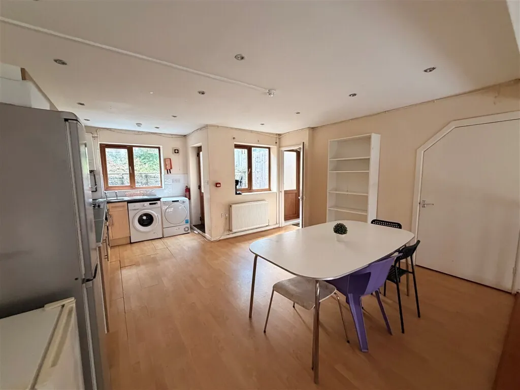Wood Road, Pontypridd, CF37, photo 12