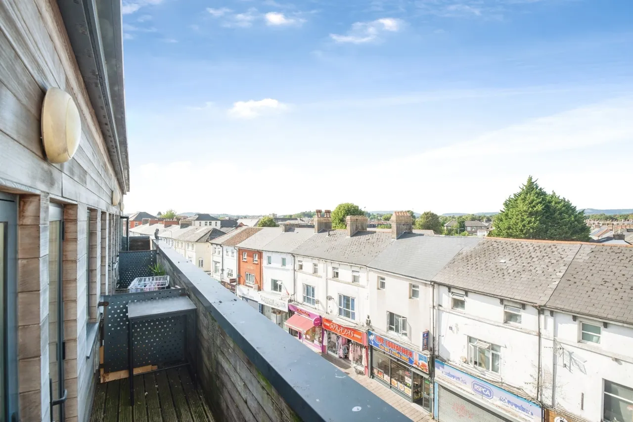 1 bed flat for sale — The Cube, Cowbridge Road East, CARDIFF, South Glamorgan, CF11
