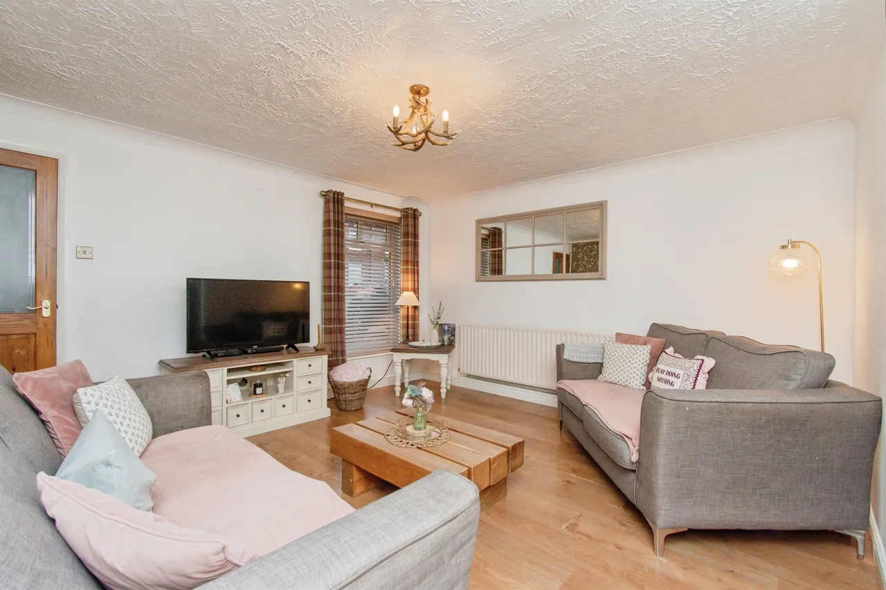 West View, Ackworth, WF7, photo 3