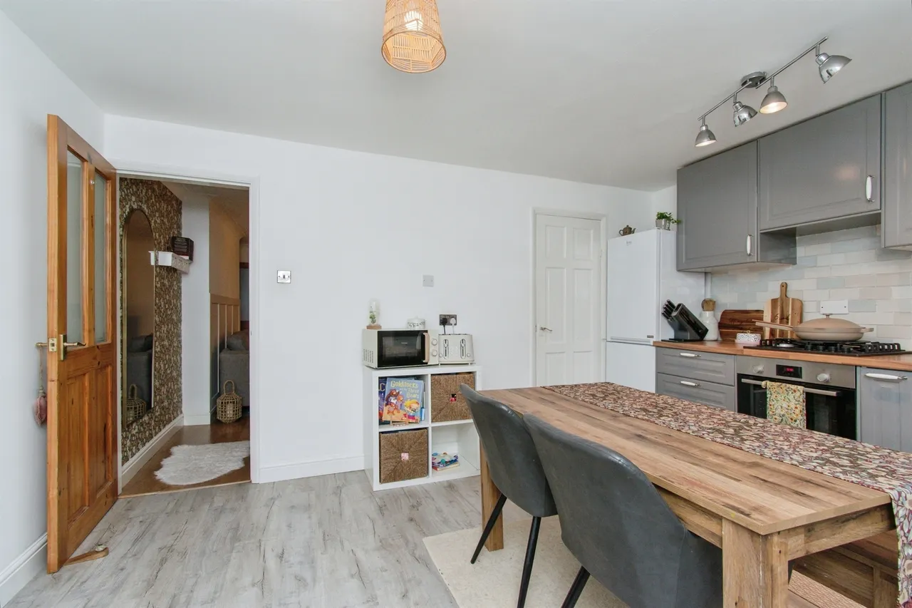 West View, Ackworth, WF7, photo 6