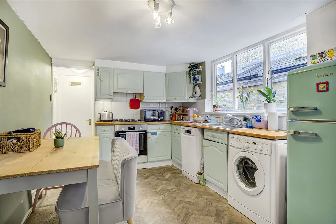 Broughton Road, Fulham, London, SW6, photo 4