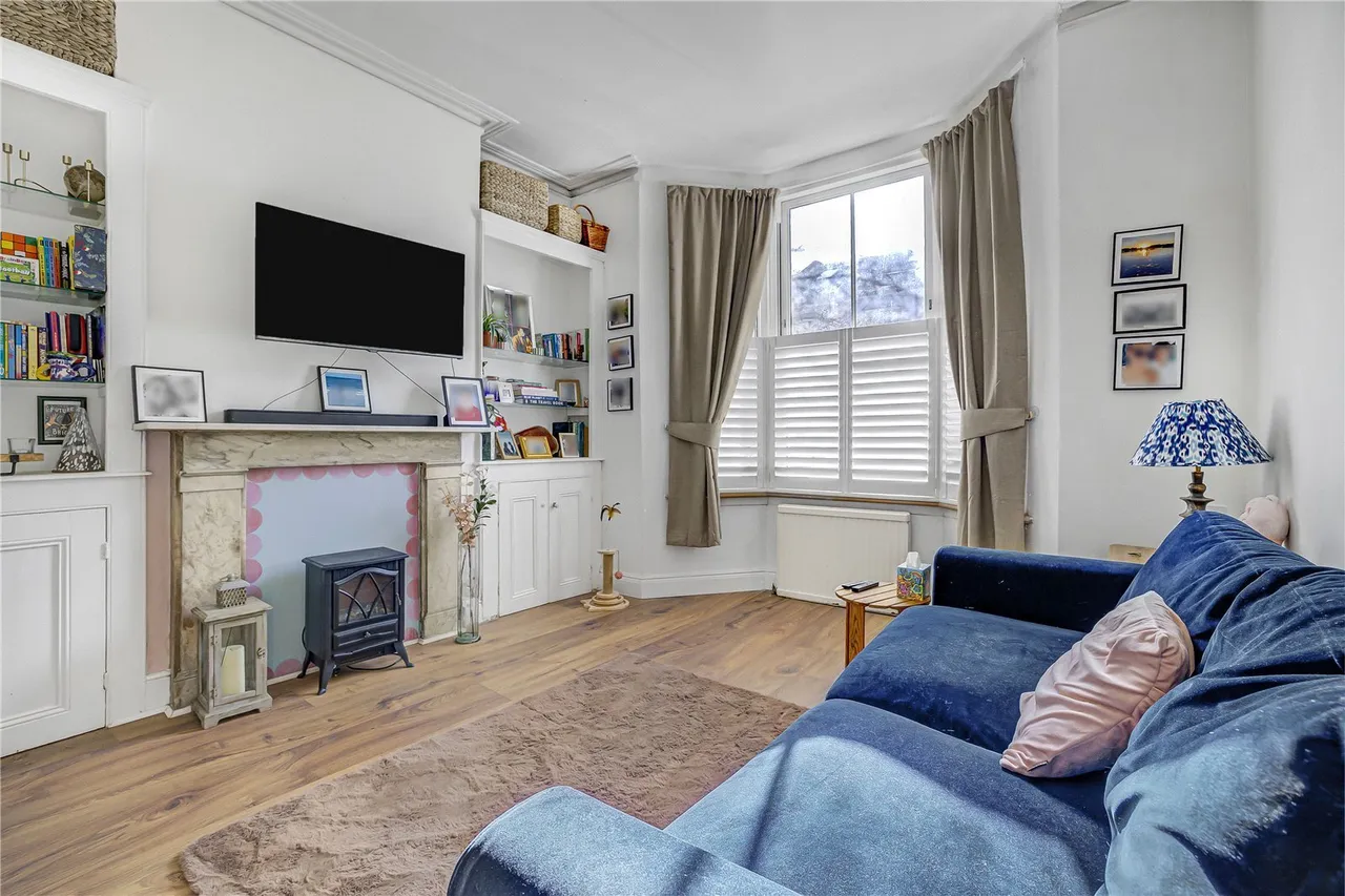 1 bed flat for sale — Broughton Road, Fulham, London, SW6