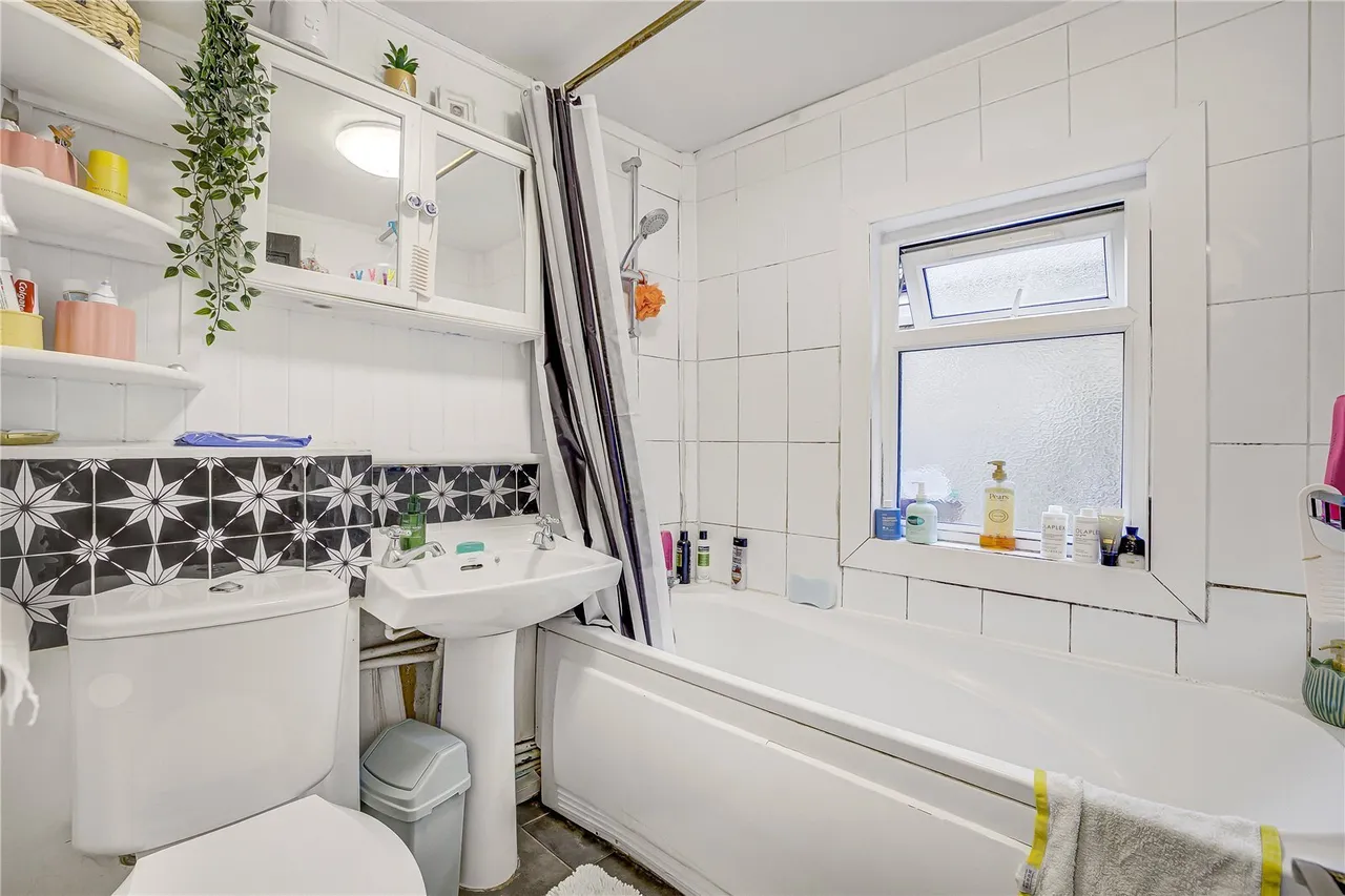 Broughton Road, Fulham, London, SW6, photo 8