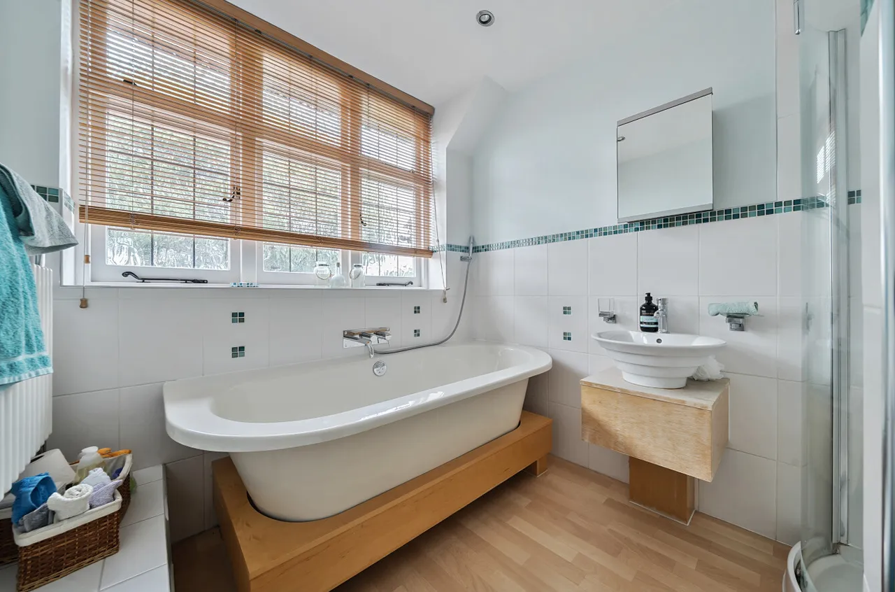 The Avenue, Fareham, PO14, photo 11