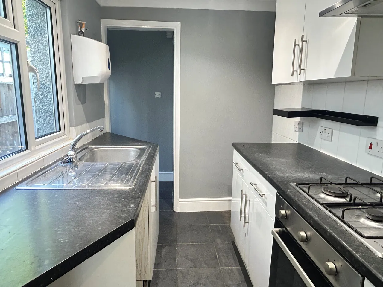 Dover Road East, DA11, photo 4