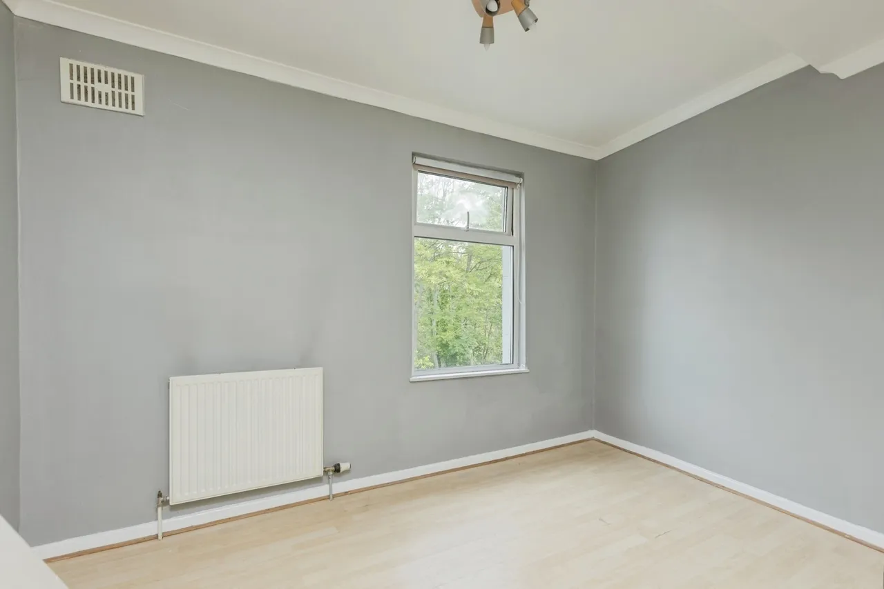 Dover Road East, DA11, photo 7