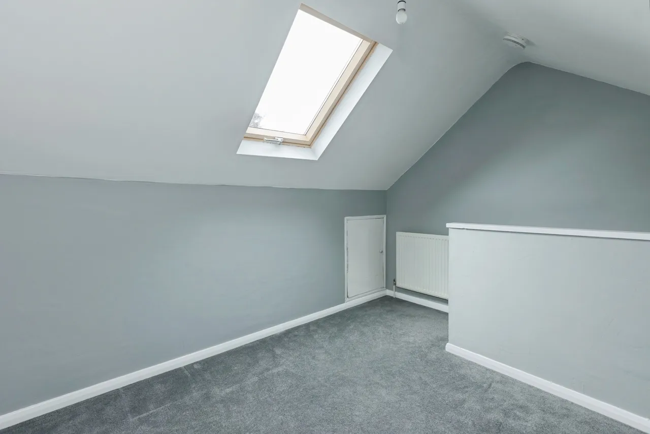Dover Road East, DA11, photo 9