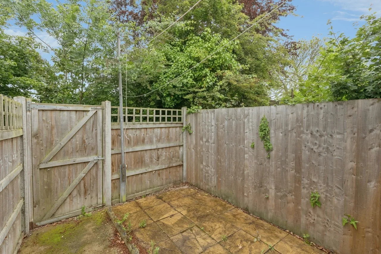 Dover Road East, DA11, photo 14