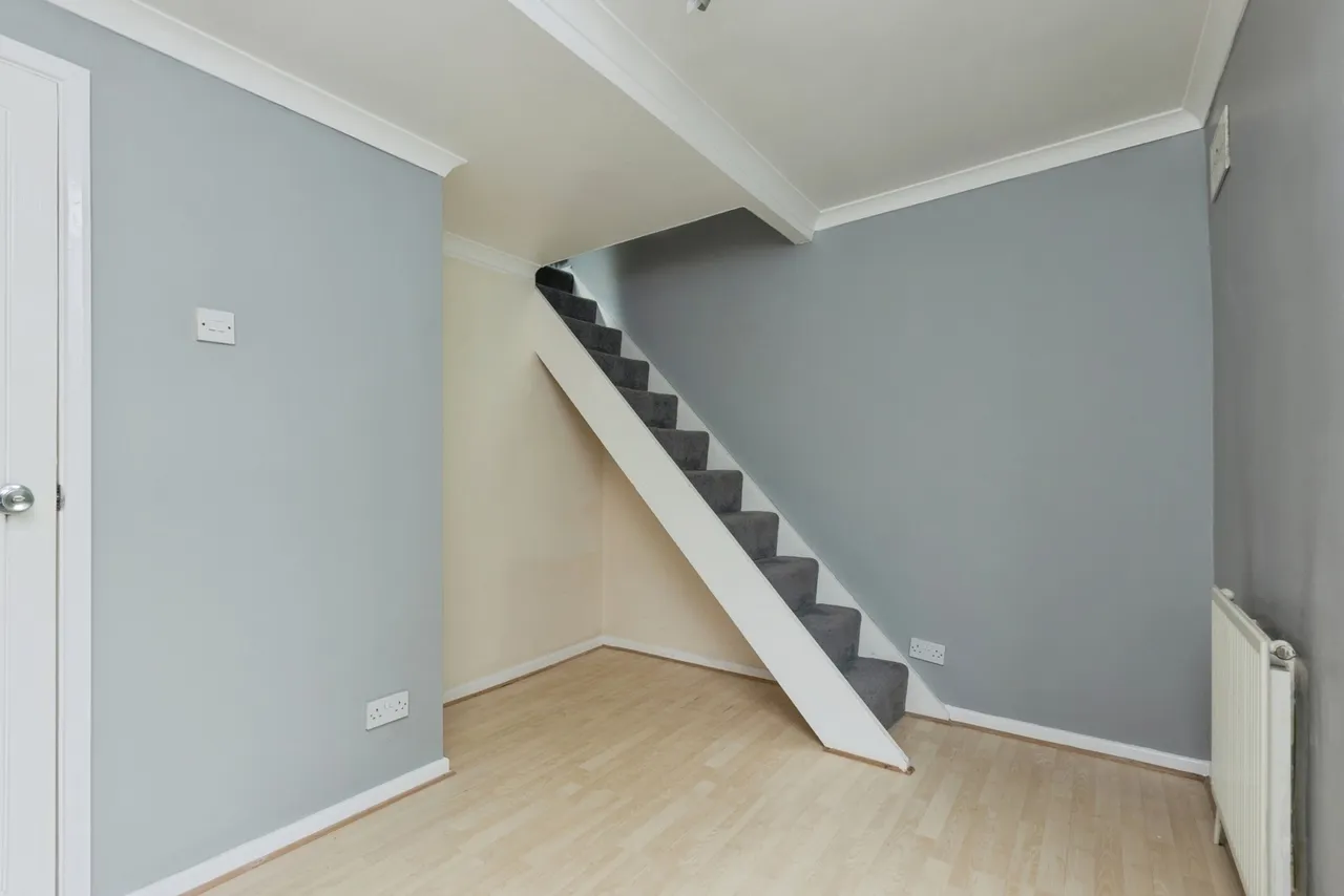 Dover Road East, DA11, photo 6