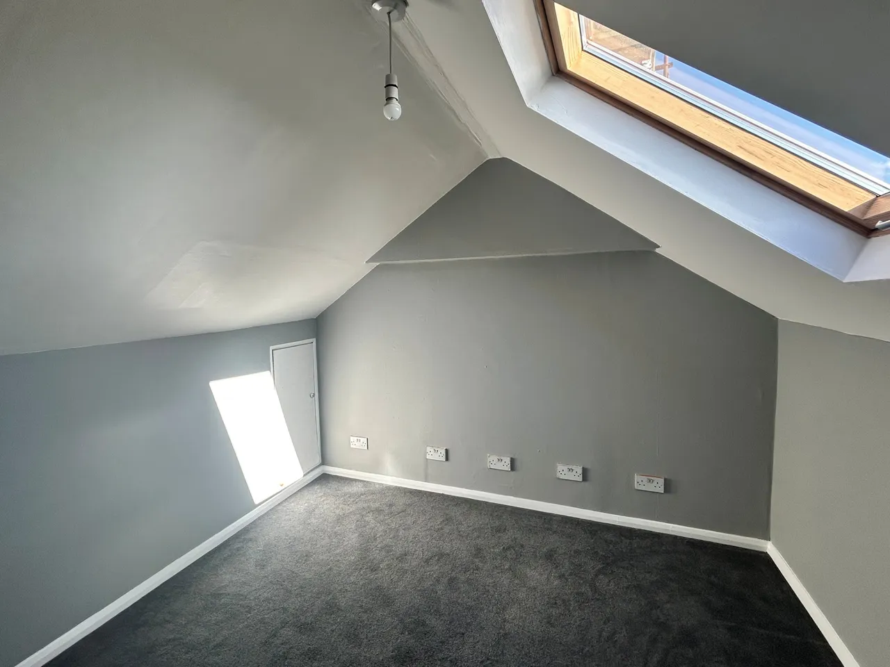 Dover Road East, DA11, photo 8