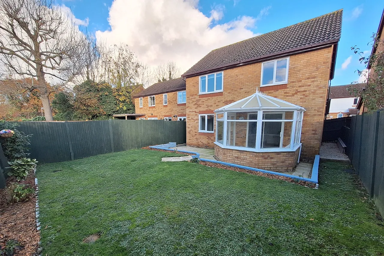 Nicholls Close, Barton-Le-Clay, MK45, photo 15