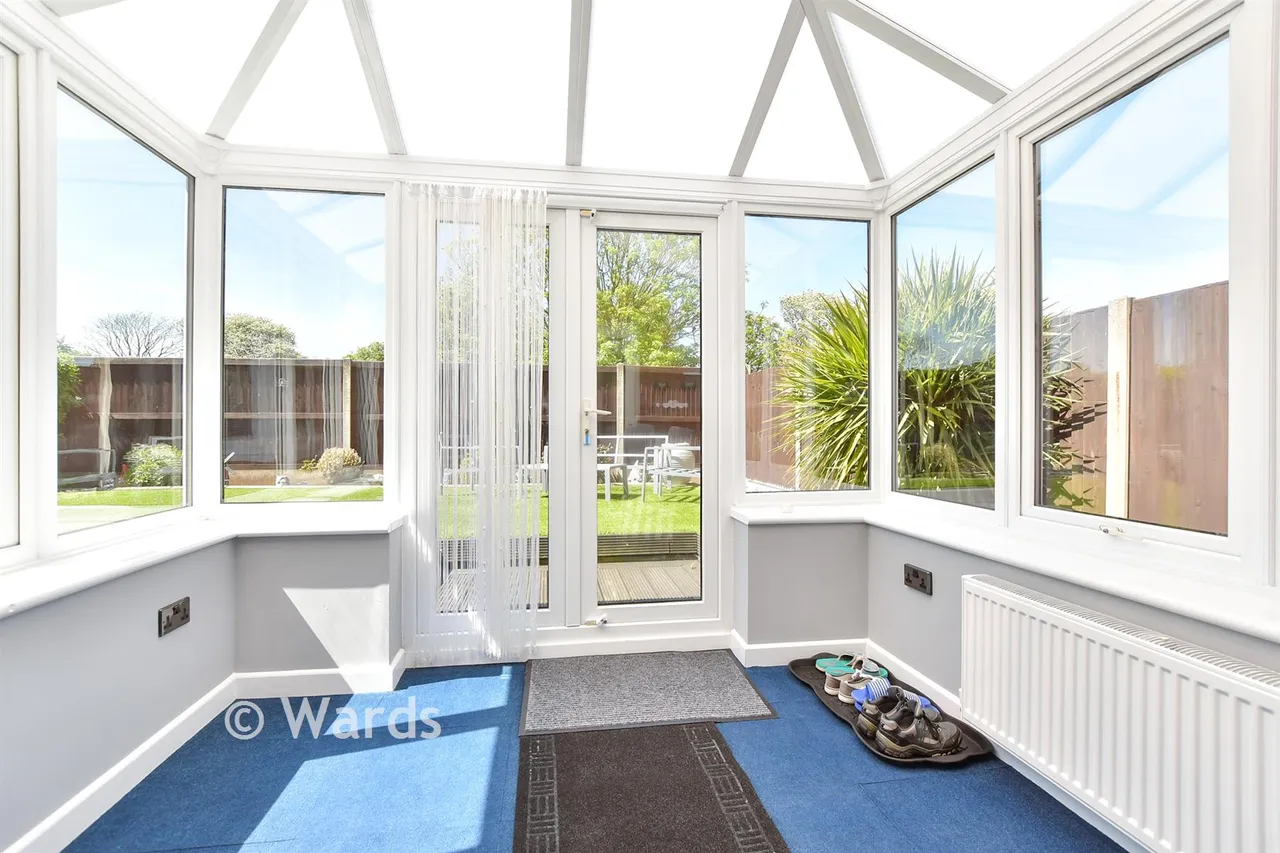 Geddes Close, Hawkinge, CT18, photo 5