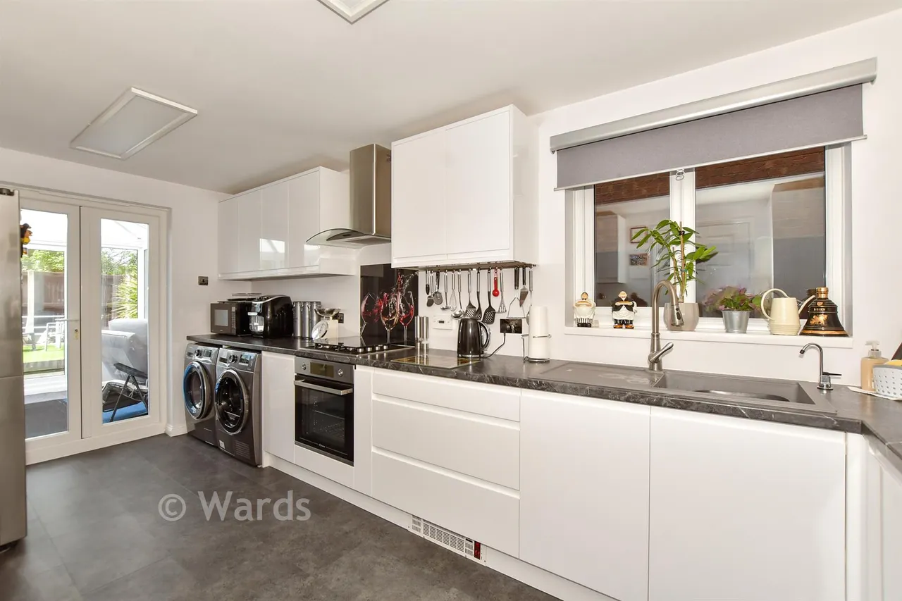 Geddes Close, Hawkinge, CT18, photo 4