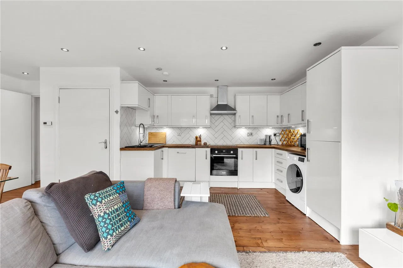 Apex House, 17 Bacon Street, London, E1, photo 10
