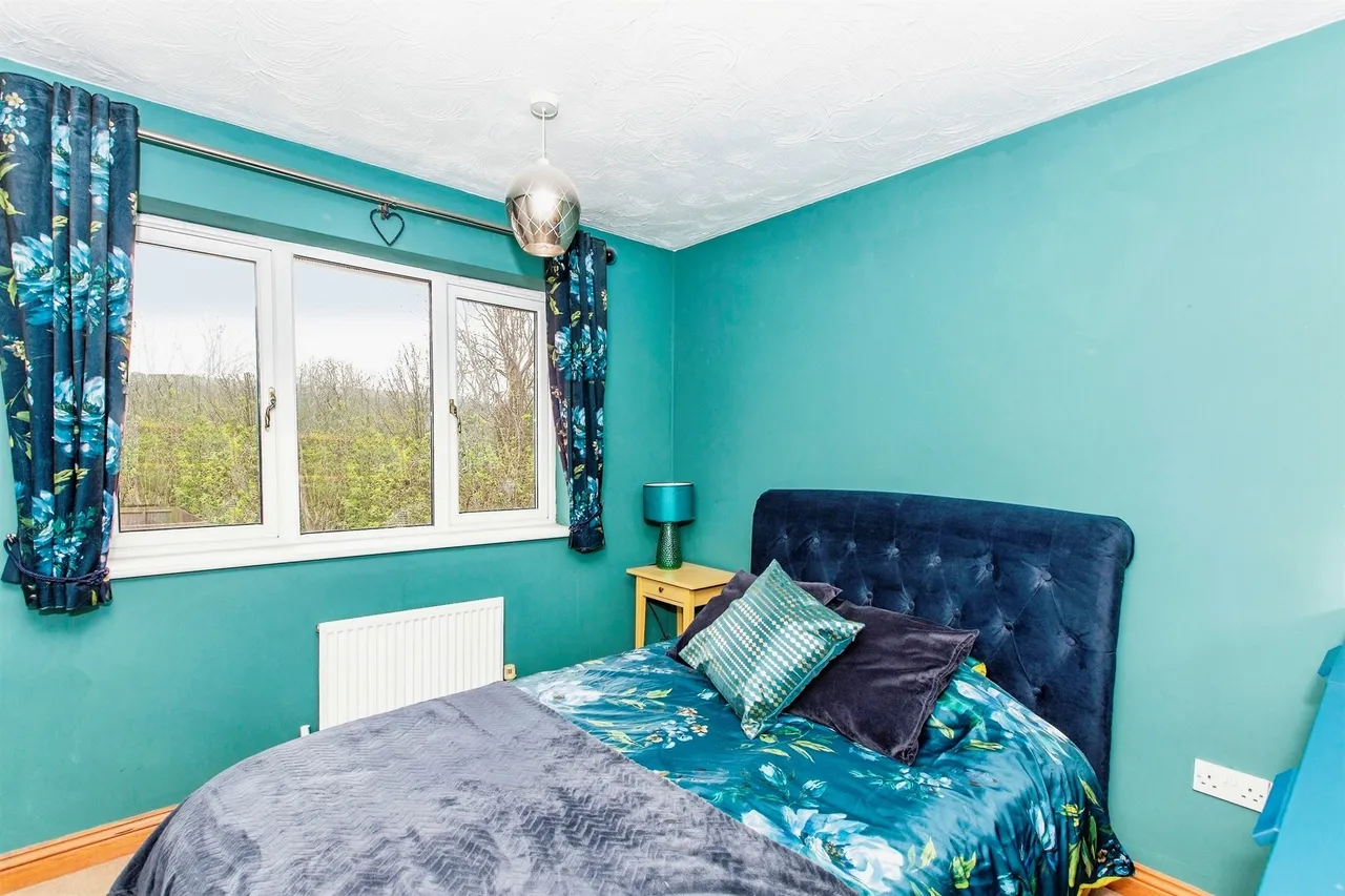 Warwick Gardens, Kettering, NN14, photo 13