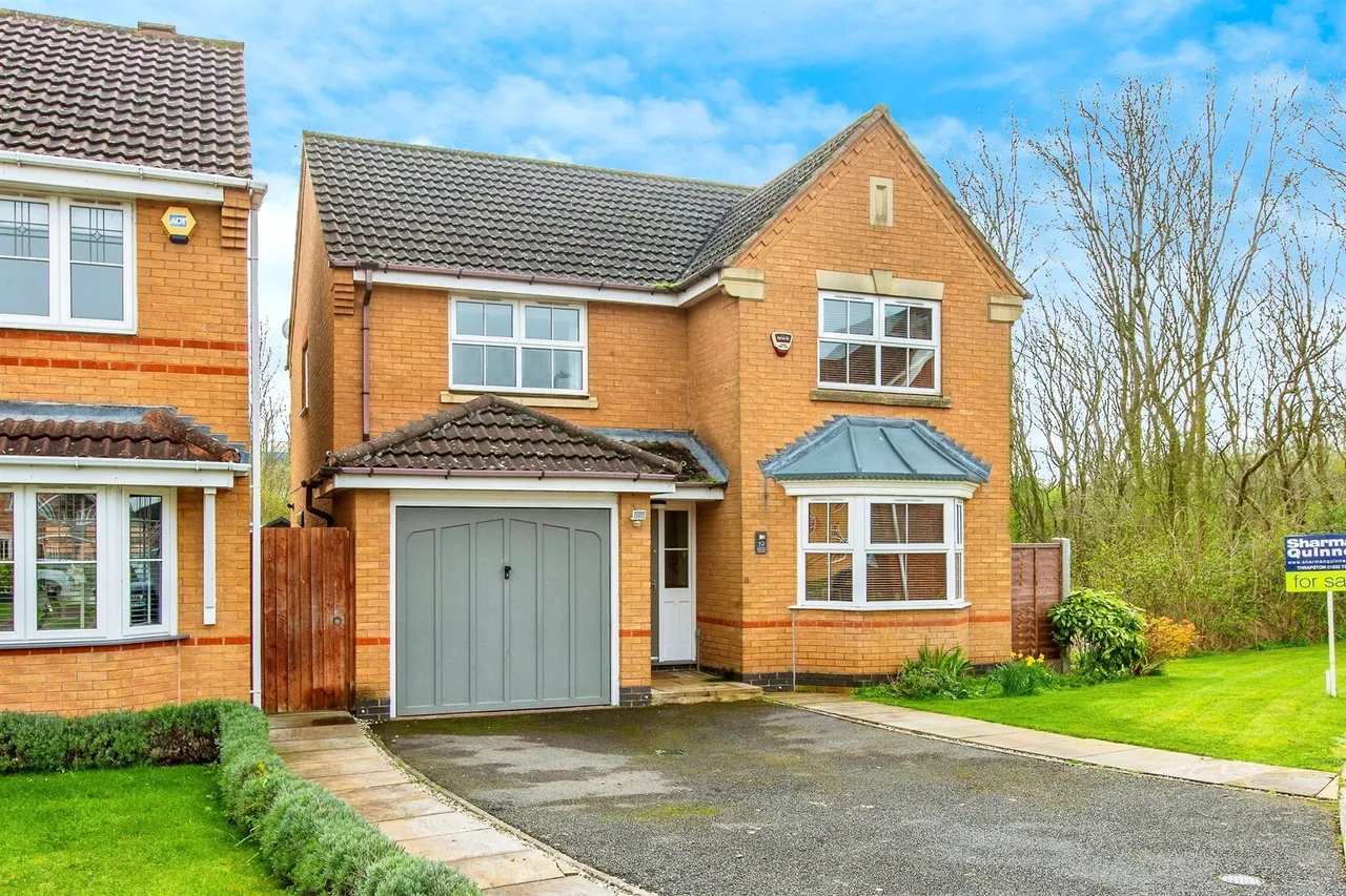 4 bed house for sale, Warwick Gardens, Kettering, NN14