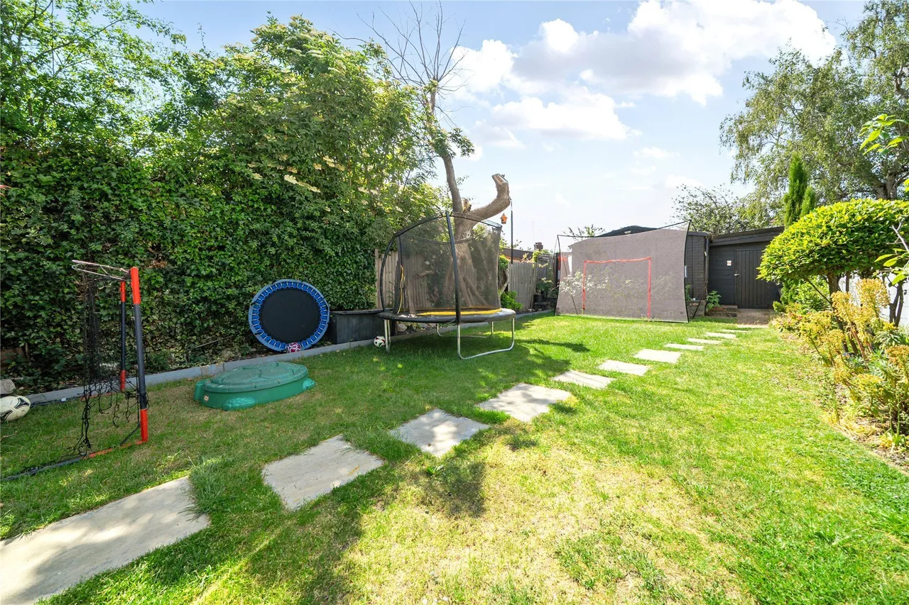 Marion Crescent, Orpington, BR5, photo 14