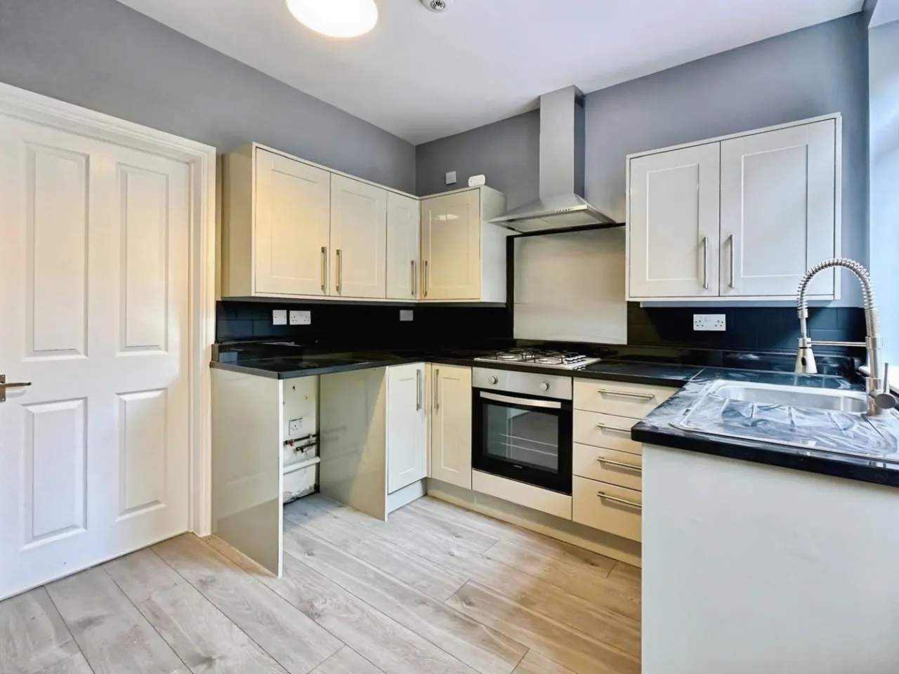 Upper Clara Street, Rotherham, S61, photo 7
