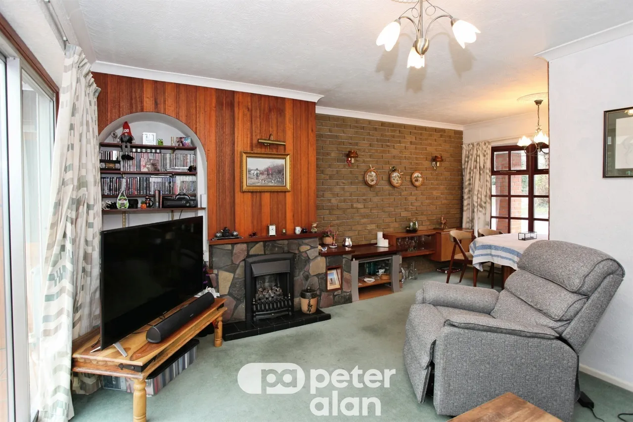 Upper Cwmbran Road, Cwmbran, NP44, photo 11