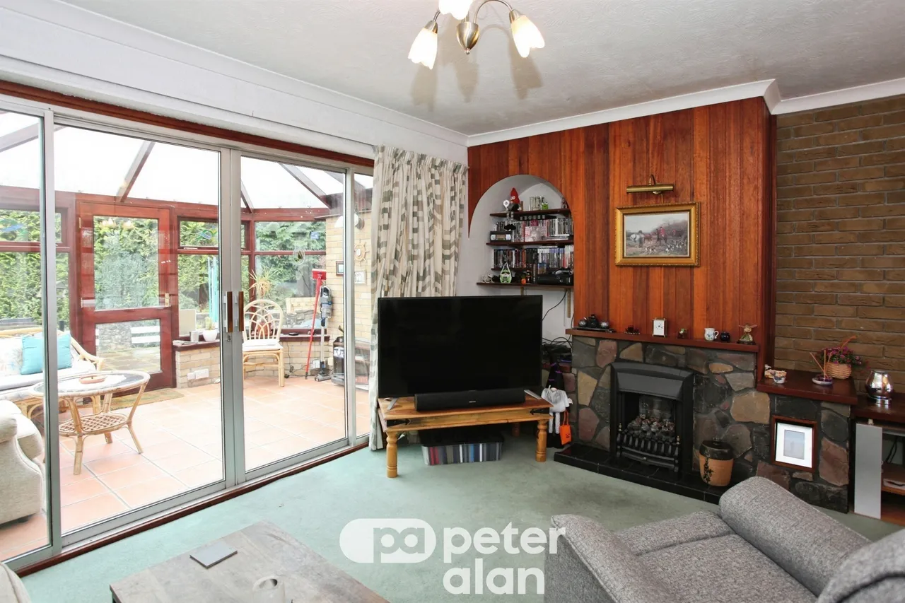 Upper Cwmbran Road, Cwmbran, NP44, photo 12