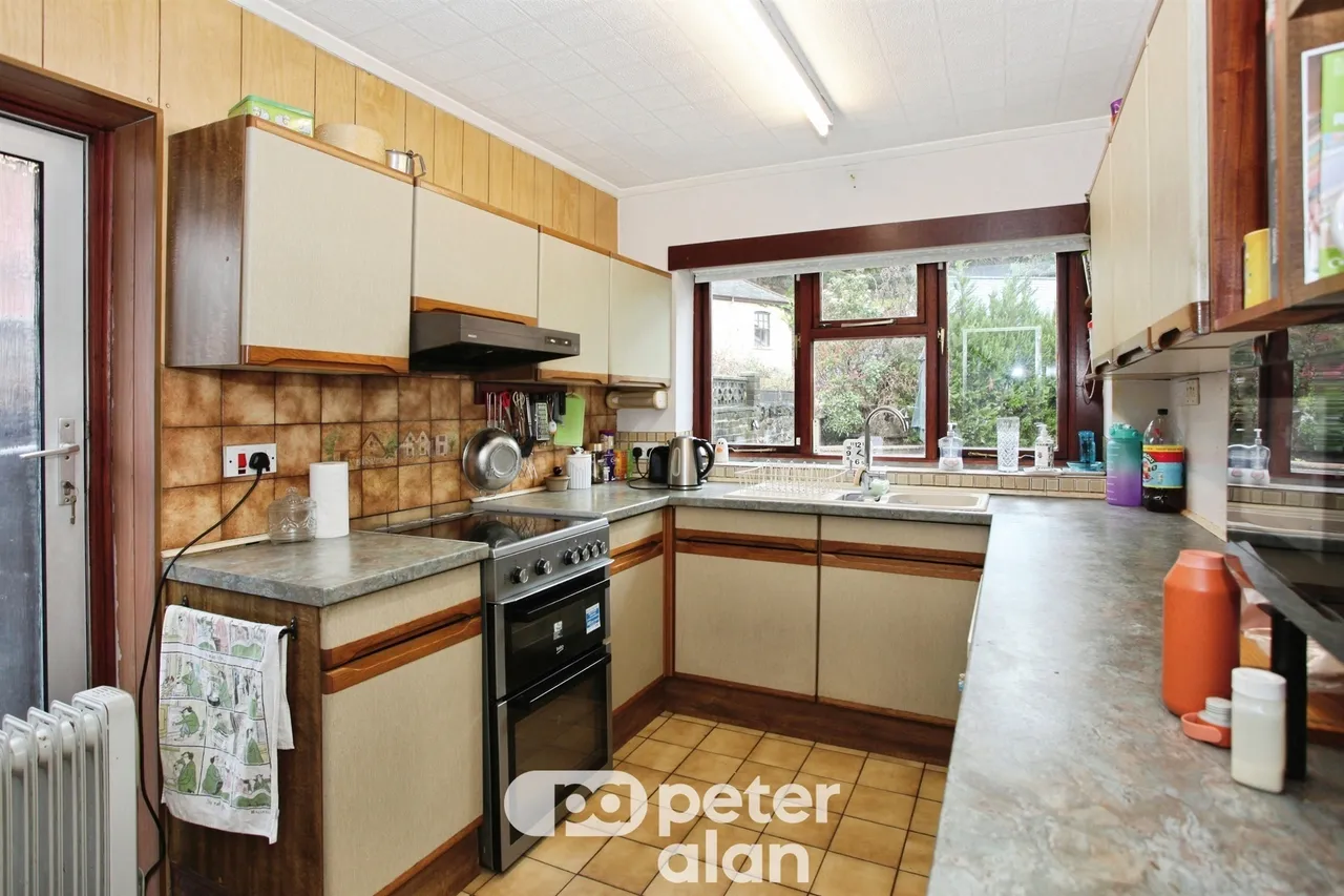 Upper Cwmbran Road, Cwmbran, NP44, photo 4