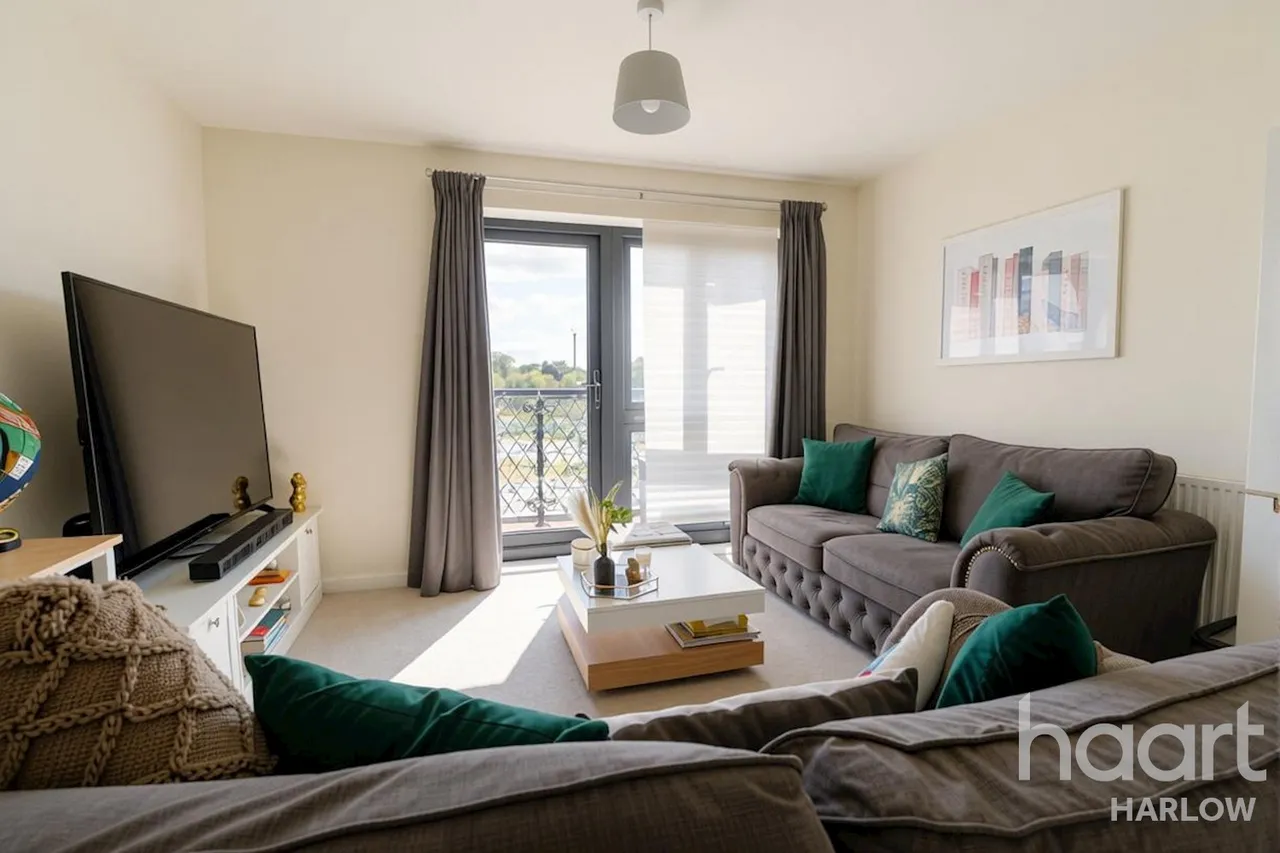Blackthorn Drive, Harlow, CM17, photo 13