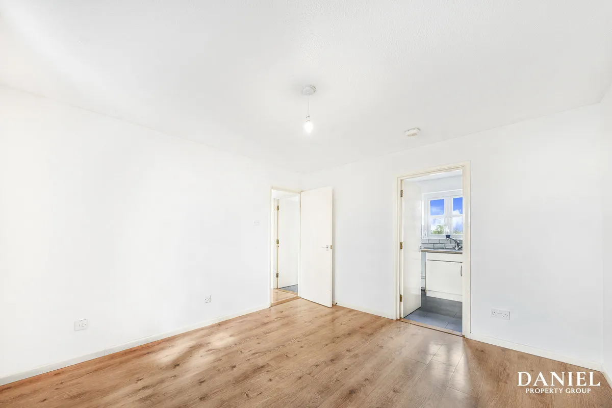 Blackthorn Court, Langdon Hills, SS16, photo 4