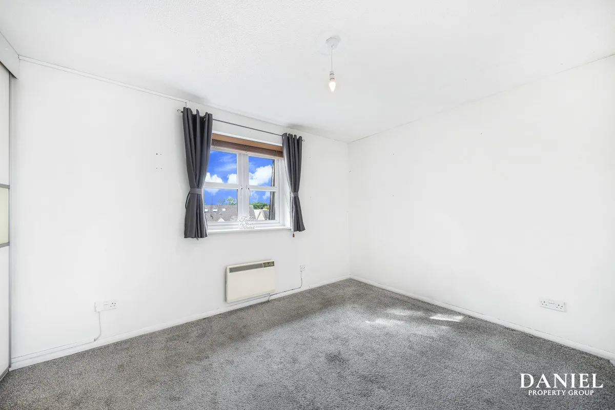 Blackthorn Court, Langdon Hills, SS16, photo 8