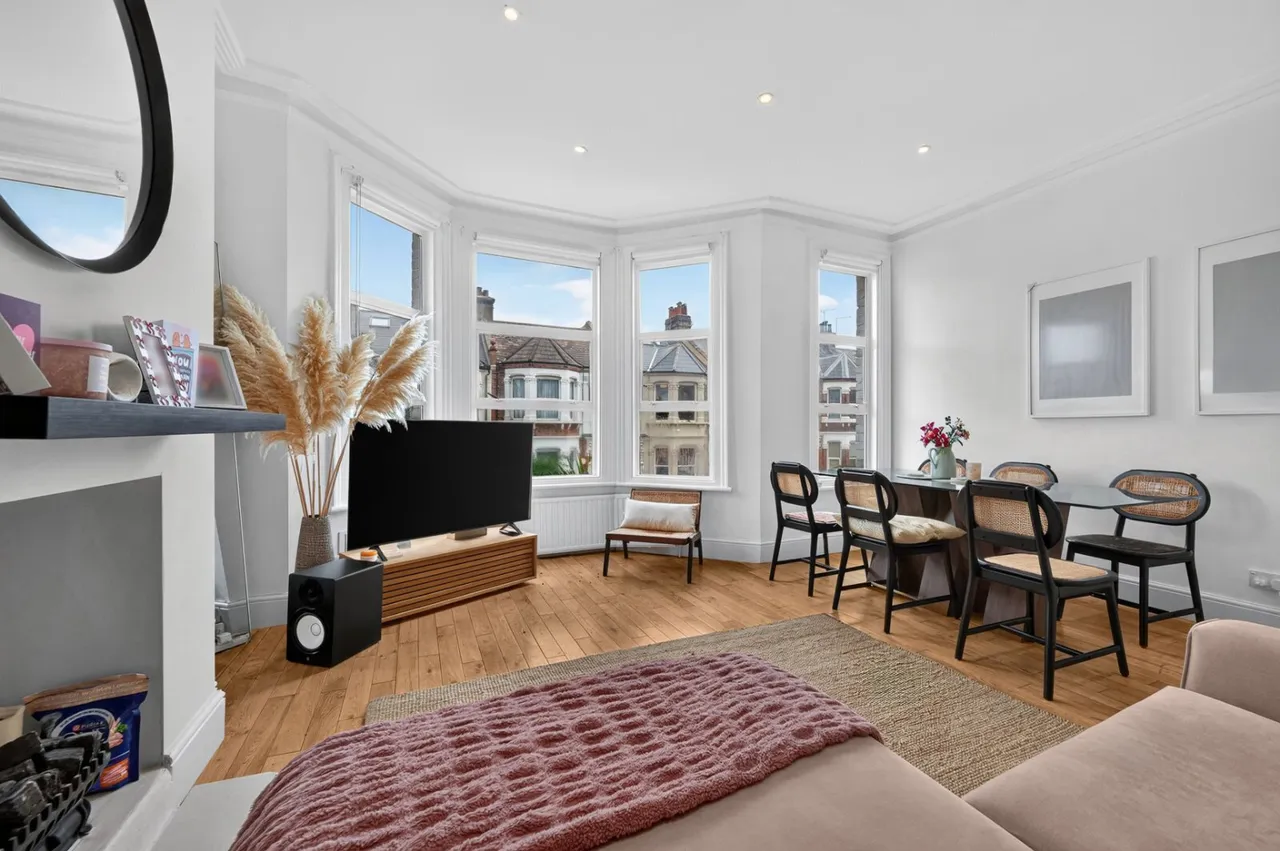 Bathurst Gardens, London, NW10, photo 7