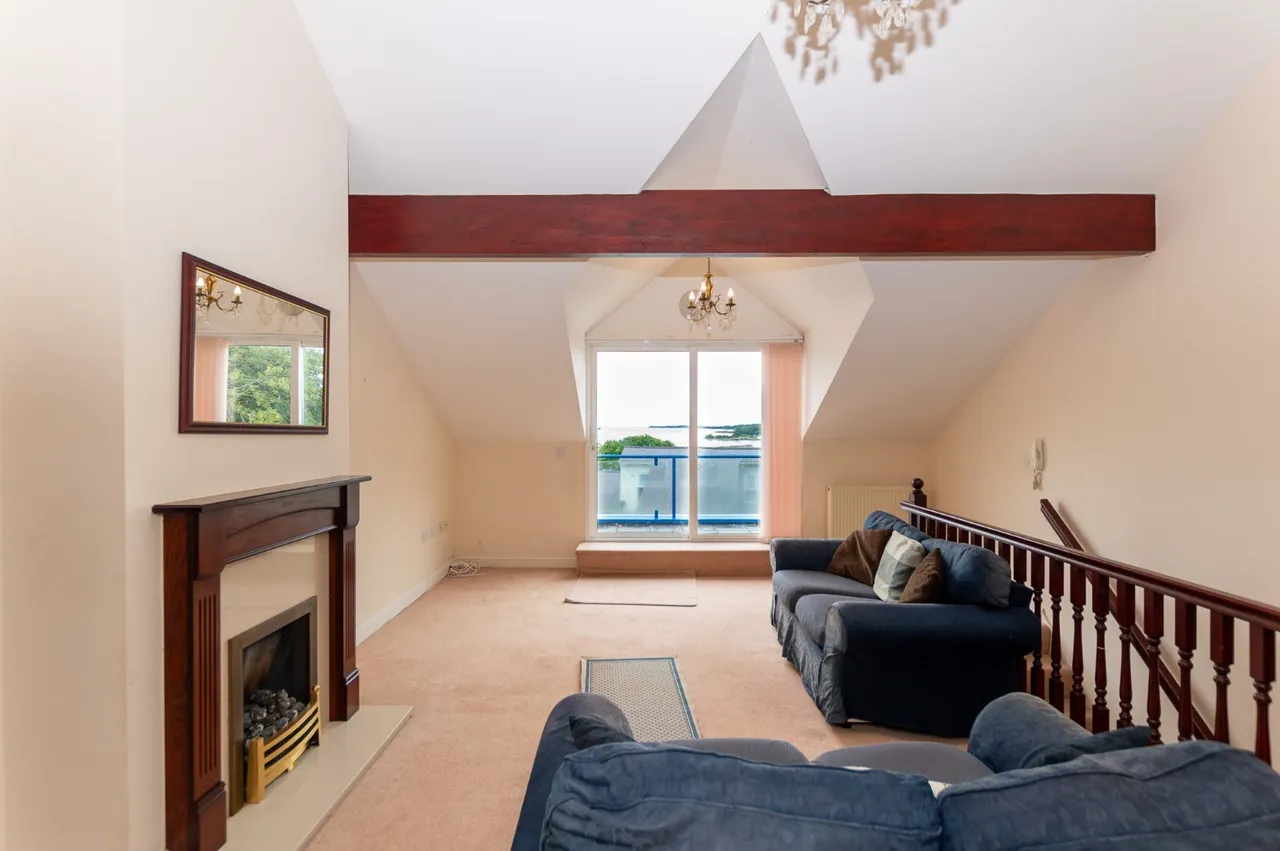 Ffordd Hebog, Y Felinheli, LL56, photo 13