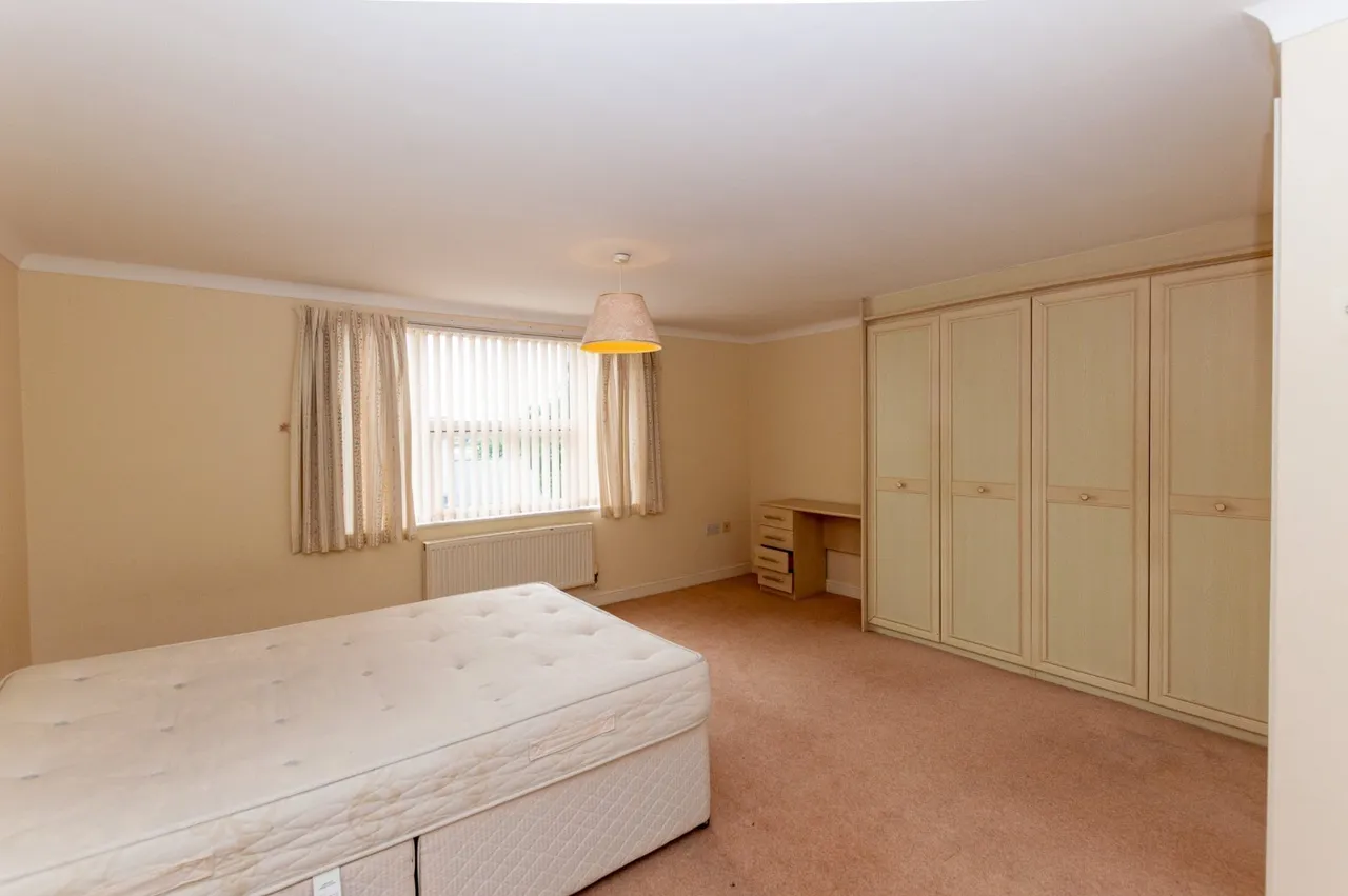 Ffordd Hebog, Y Felinheli, LL56, photo 11