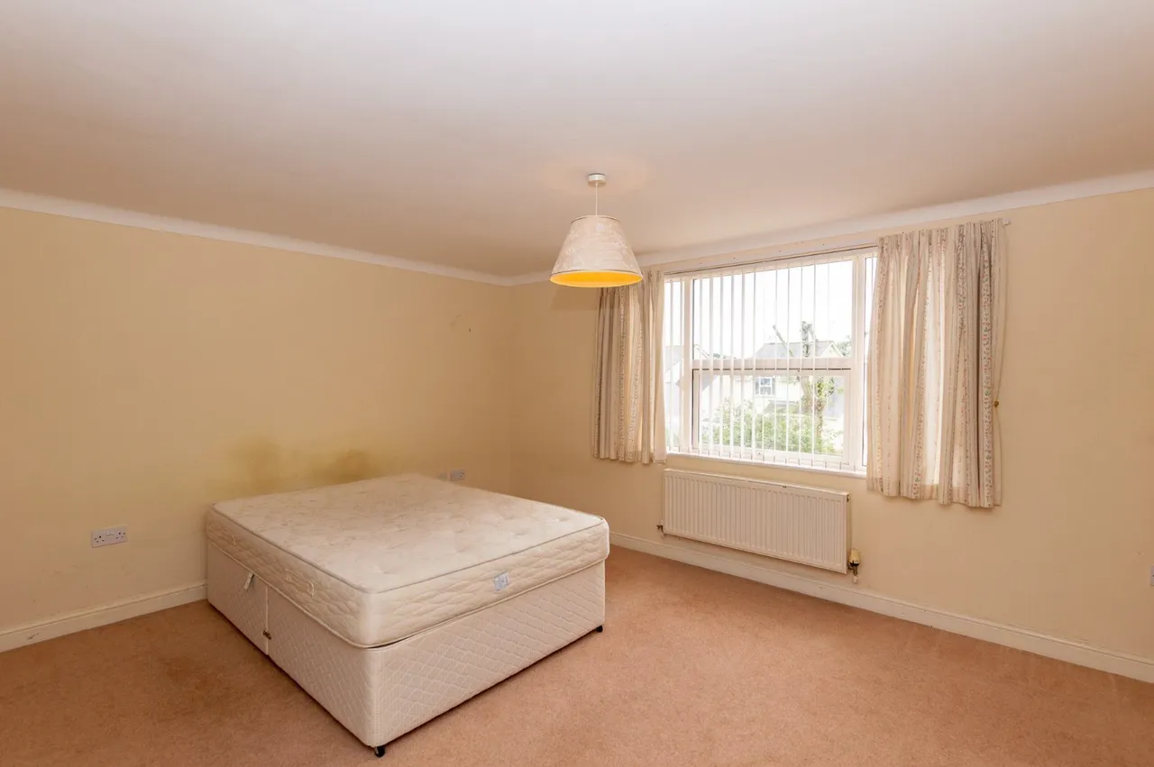 Ffordd Hebog, Y Felinheli, LL56, photo 6