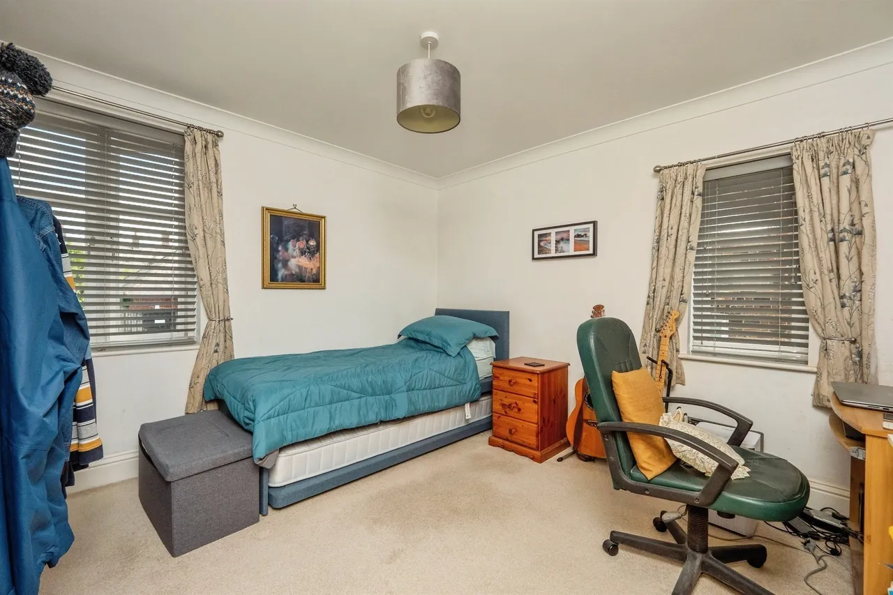 Victor Jackson Avenue, Poundbury, DT1, photo 11
