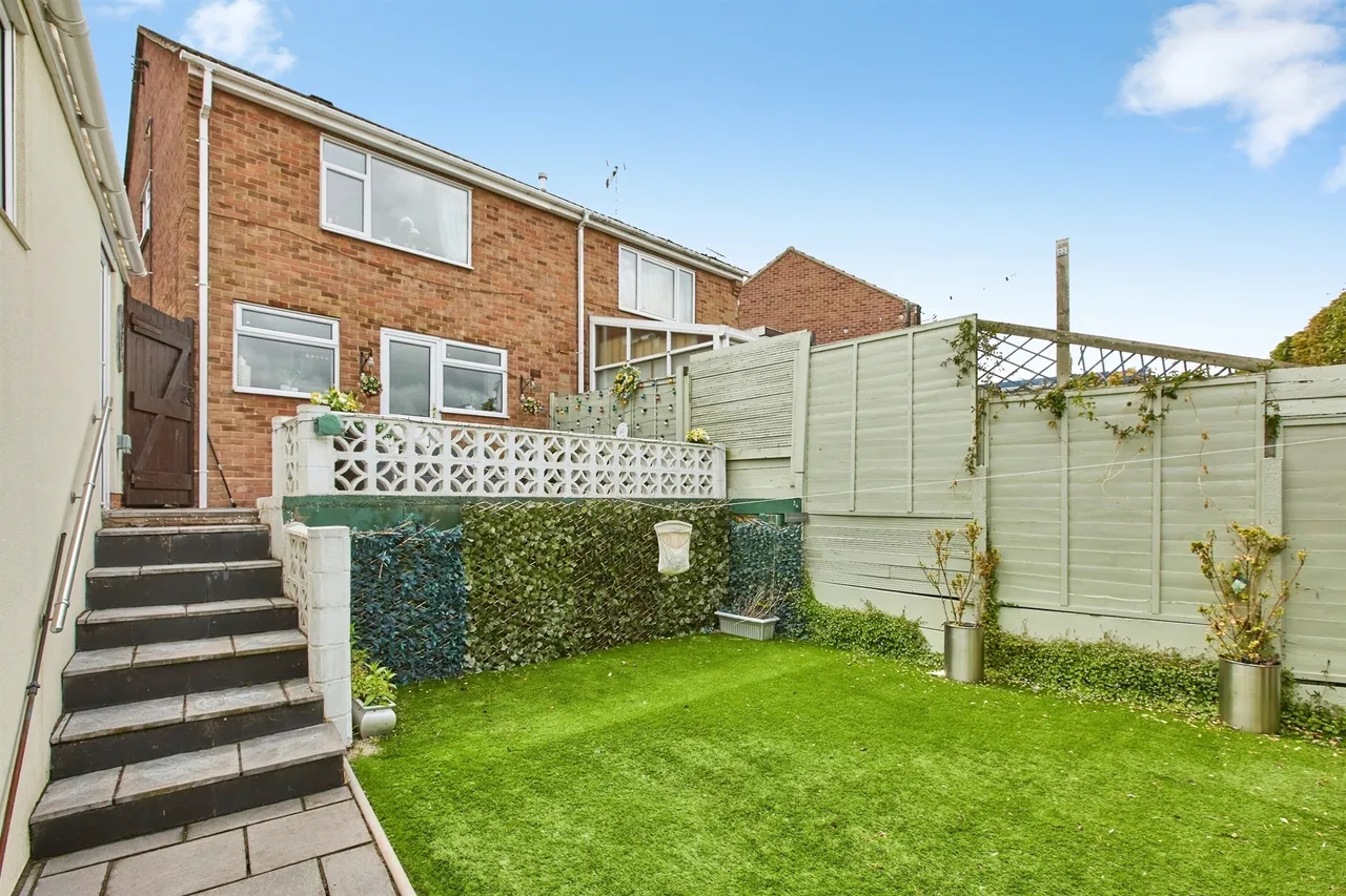 Beaconsfield Road, Burton-On-Trent, DE13, photo 27