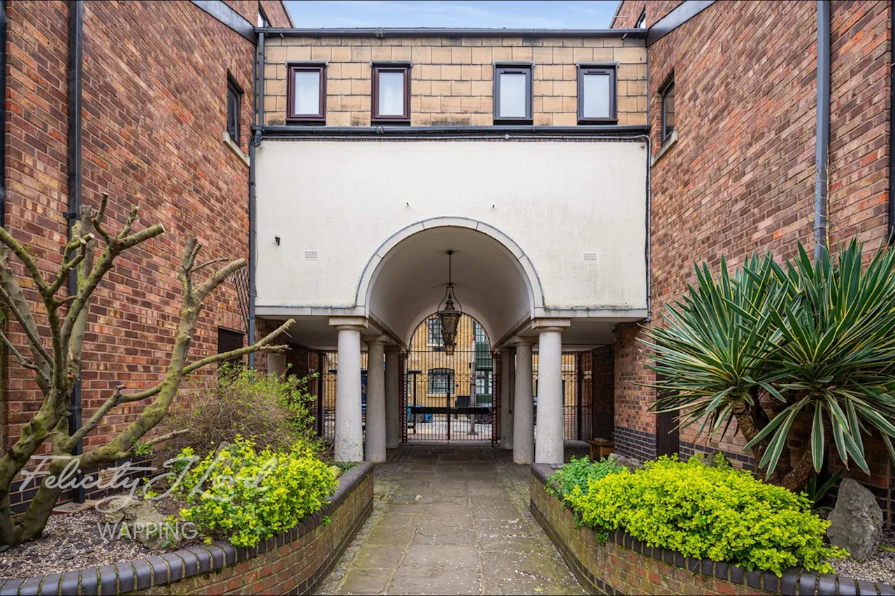 Wapping Wall, Wapping, E1W, photo 17