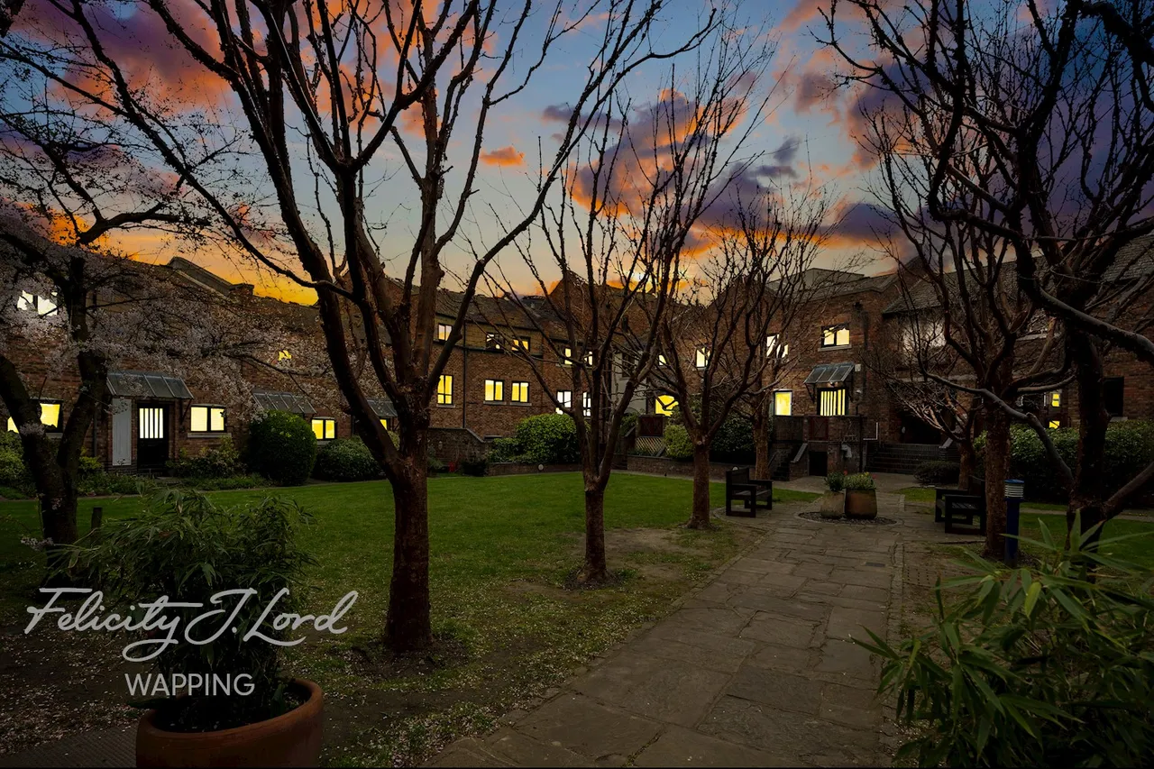 Wapping Wall, Wapping, E1W, photo 18