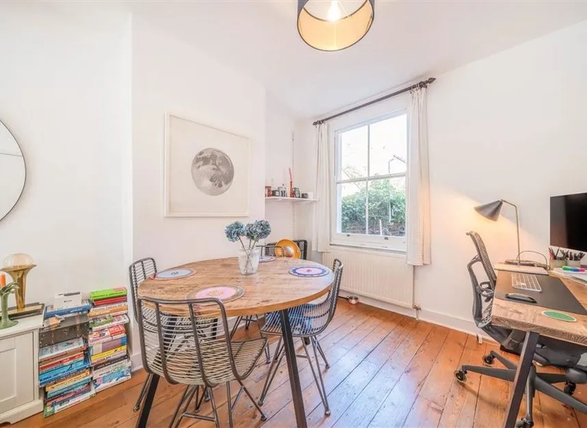 Wellington Row, Jesus Green, E2, photo 4