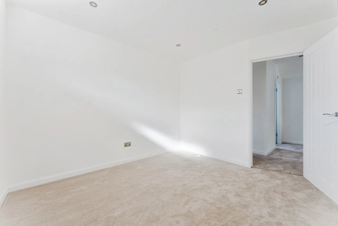 Grosvenor Road, Leyton, E10, photo 7