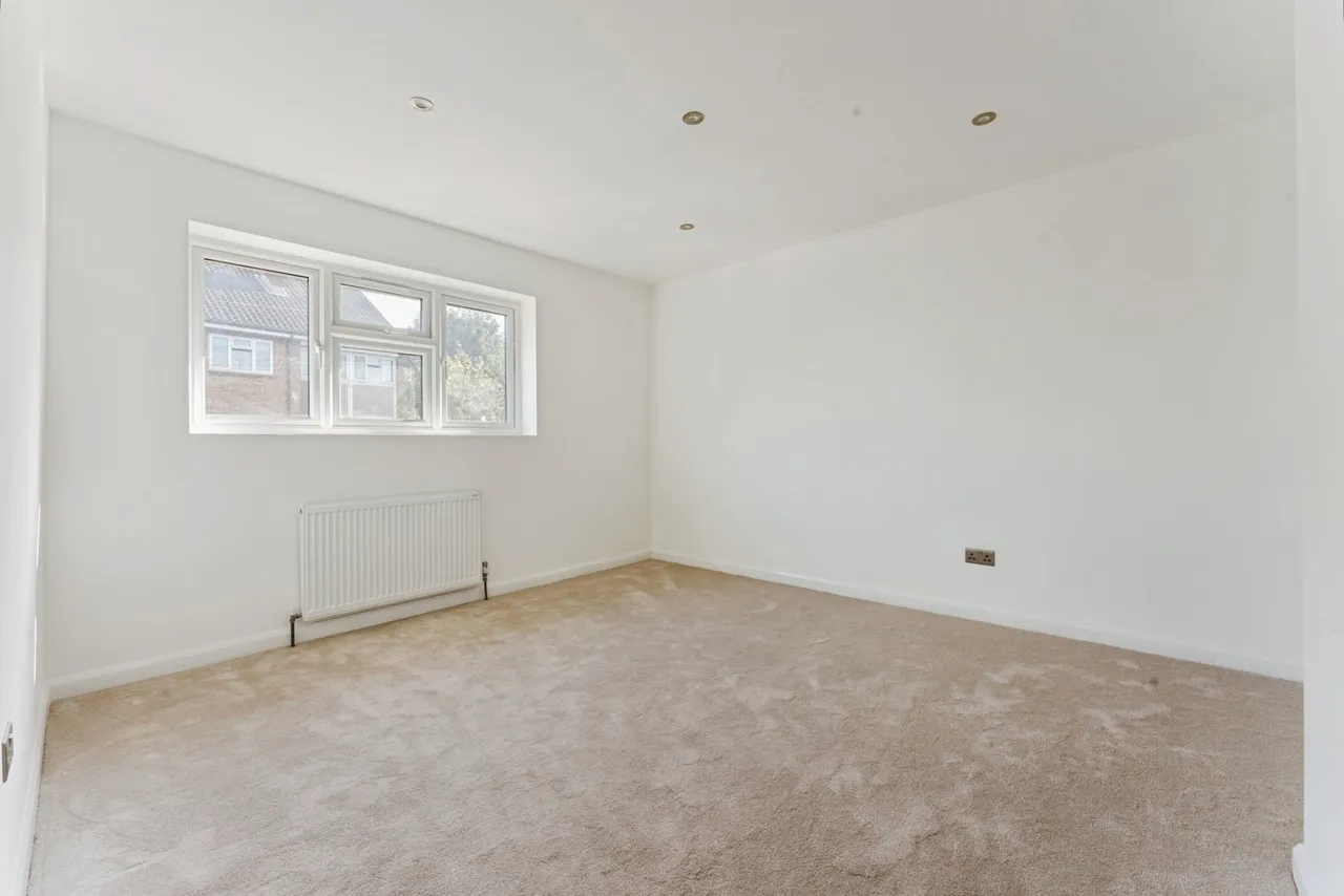 Grosvenor Road, Leyton, E10, photo 14