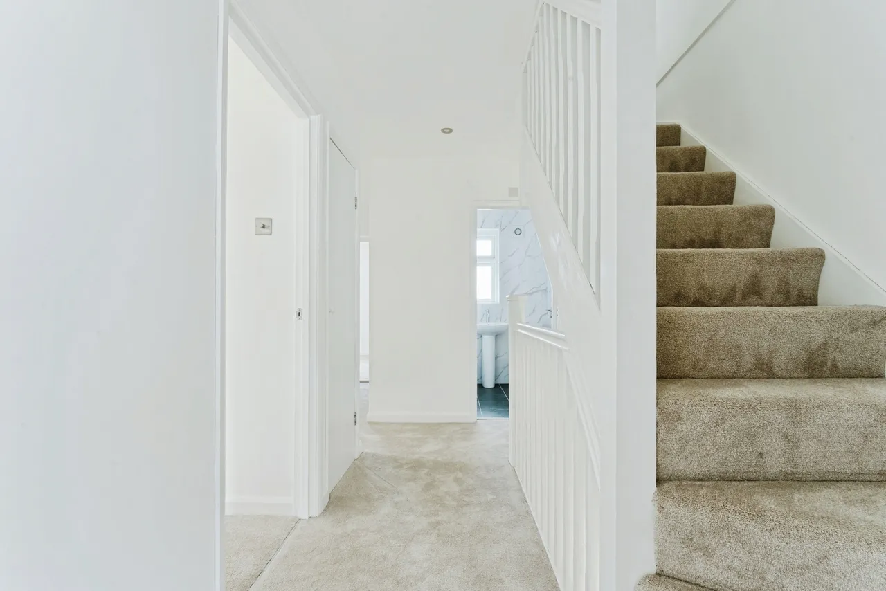 Grosvenor Road, Leyton, E10, photo 8