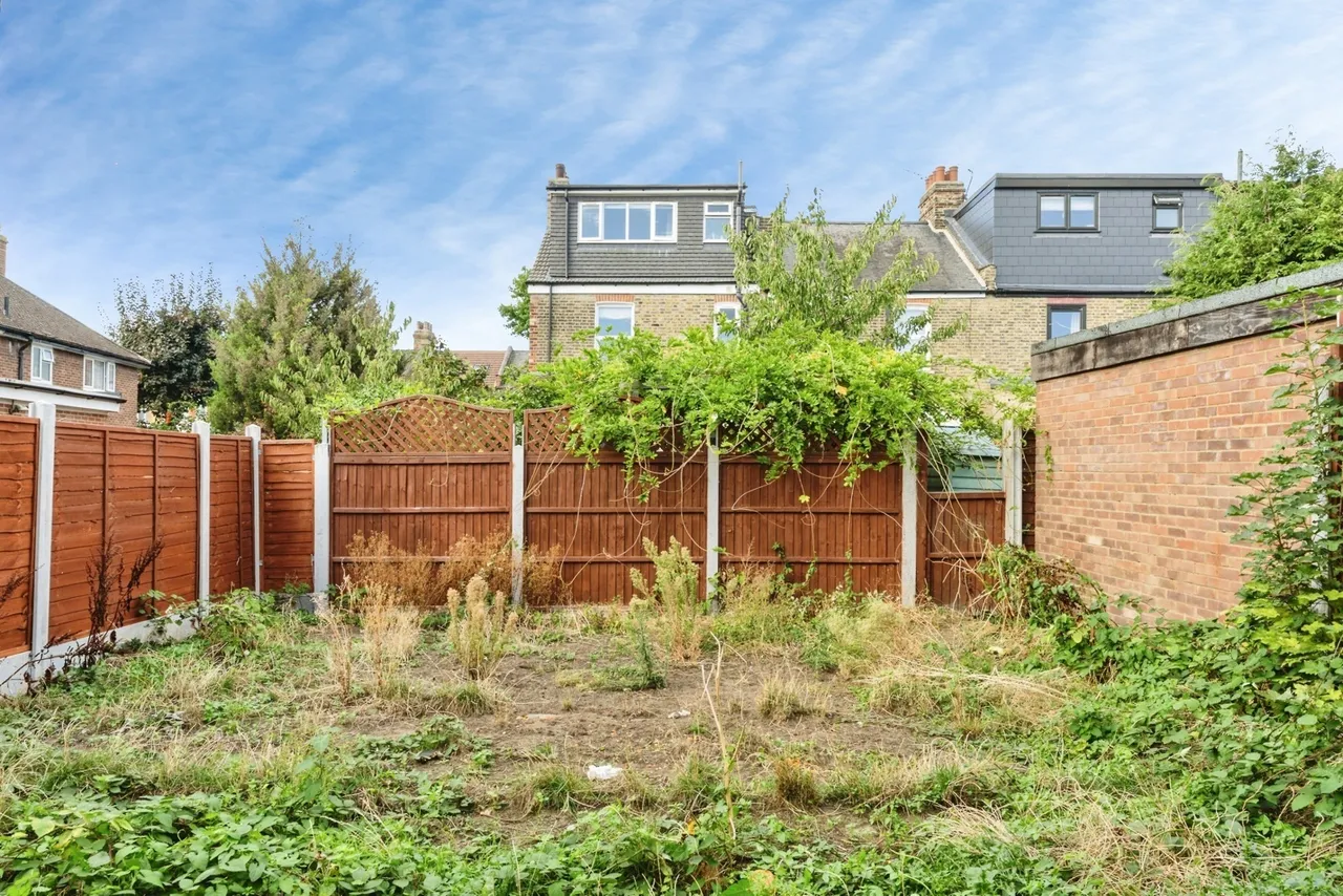 Grosvenor Road, Leyton, E10, photo 15